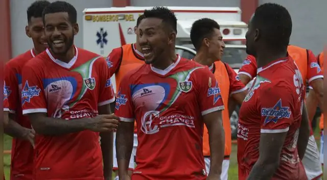Los jugadores de Unión Comercio celebra uno de los goles ante Ayacucho FC. Los jugadores de Unión Comercio celebra uno de los goles ante Ayacucho FC.