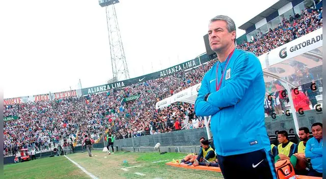 Pablo Bengoechea cumple su segunda temporada en Alianza Lima. 