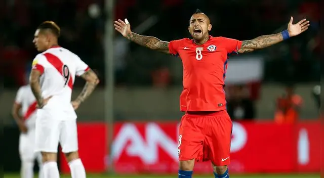 Arturo Vidal celebra uno de sus goles con Chile a Perú en el duelo por las Eliminatorias Rusia 2018. Arturo Vidal celebra uno de sus goles con Chile a Perú en el duelo por las Eliminatorias Rusia 2018.