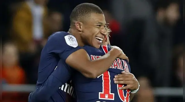 El delantero galo de 19 años no había marcado siquiera un  “hat trick” con el PSG, además el primer póker de su aún corta carrera. 