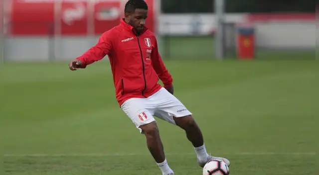 Jefferson Farfán regresaría a las canchas en tres semanas como máximo Jefferson Farfán regresaría a las canchas en tres semanas como máximo