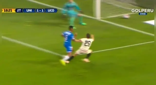 Universitario vs Unión Comercio: el polémico penal que le cobraron a Ángel Ojeda contra Aldo Corzo