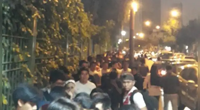 Universitario vs. Unión Comercio EN VIVO: Hinchas tuvieron inconvenientes para ingresar a tribuna sur del Estadio Nacional | VIDEO