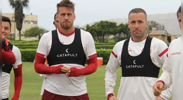 Universitario: Germán Denis y Pablo Lavandeira serán titulares para el duelo clave ante Sport Rosario