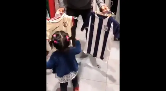 Twitter | Alianza Lima | Universitario: niña debe elegir entre estas camisetas y sorprende a sus padres | viral | Alianza Lima vs Universitario │ VIDEO