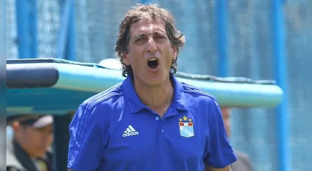 ¿Herrera u Olivares? La duda de Mario Salas ante Cantolao