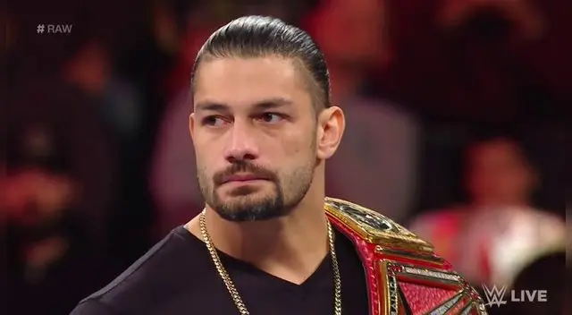En WWE RAW, Roman Reigns anunció que sufre de Leucemia y deja vacante el Campeonato Universal.