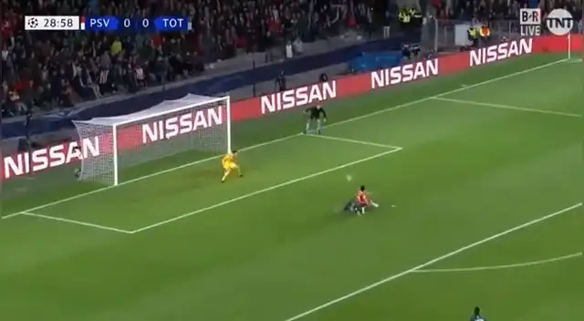 PSV vs Tottenham EN VIVO VIDEO gol de Chuky Lozano para el 1-0 en Champions League vía Fox Sports 2