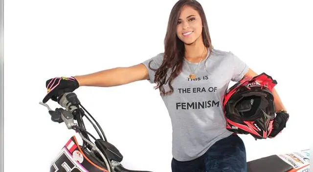Gianna Velarde, es una de las motociclistas peruanas más reconocidas del medio local.