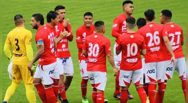 Cienciano goleó 3-0 a Sullana y enfrentará a Mannucci en las semifinales de la Segunda División Cienciano goleó 3-0 a Sullana y enfrentará a Mannucci en las semifinales de la Segunda División
