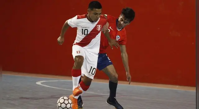 Selección Peruana: nuevo incidente de camisetas despintadas en pleno partido ante Chile Selección Peruana: nuevo incidente de camisetas despintadas en pleno partido ante Chile