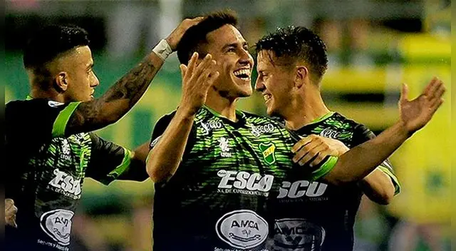 Vélez Sarsfield cayó 3-2 Defensa y Justicia por la Superliga Argentina. Vélez Sarsfield cayó 3-2 Defensa y Justicia por la Superliga Argentina.