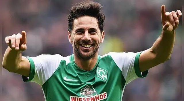 Claudio Pizarro y su emotivo saludo a desaparecido equipo peruano Claudio Pizarro y su emotivo saludo a desaparecido equipo peruano