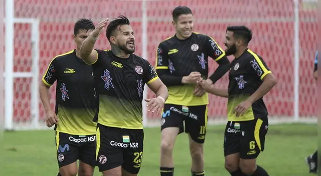 UTC goleó 3-0 a Melgar en Cajamarca. 