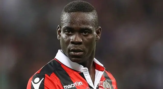 Mario Balotelli denuncio en Instagram insultos racistas.
