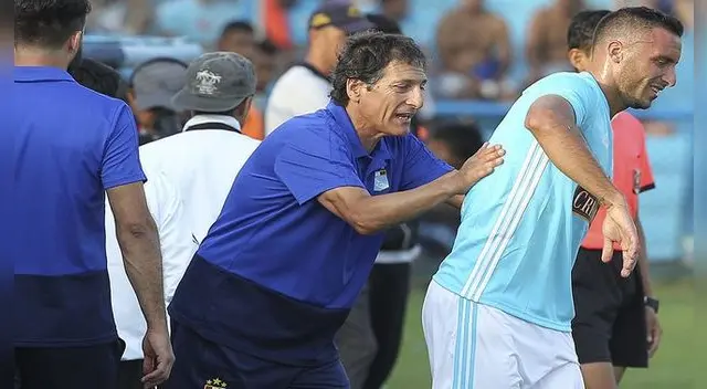 Emanuel Herrera sería “guardado” en la última jornada del Torneo Clausura para evitar suspensión.