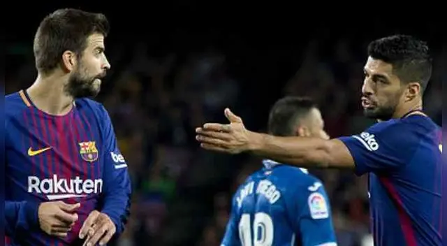 Barcelona: Piqué y Suárez tuvieron fuerte discusión por la derrota del equipo.