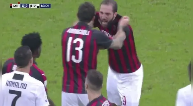 Gonzalo Higuaín casi se pelea con sus excompañeros, entre ellos Cristiano Ronaldo. 