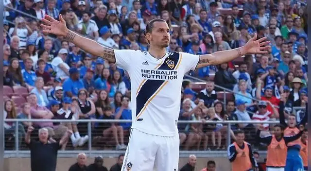 Gol de Zlatan Ibrahimovic fue elegido como el mejor del año en Estados Unidos Gol de Zlatan Ibrahimovic fue elegido como el mejor del año en Estados Unidos