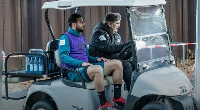 Claudio Pizarro sufre de problemas en las pantorrillas y será baja en entrenamientos del Werder Bremen Claudio Pizarro sufre de problemas en las pantorrillas y será baja en entrenamientos del Werder Bremen