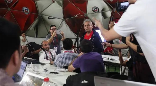 Reinaldo Rueda protagonizó un altercado durante la última conferencia de prensa previo al Chile vs Costa Rica. 