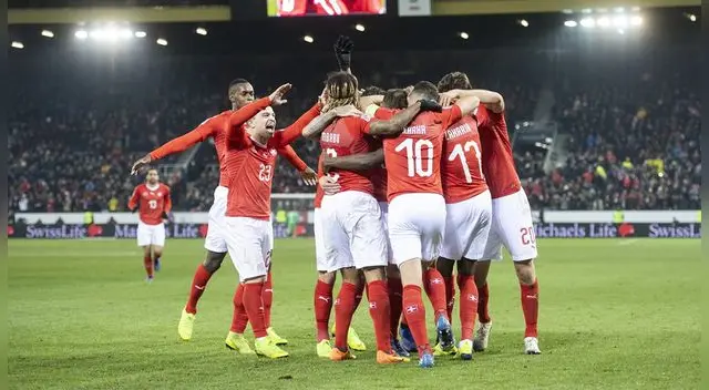 Suiza goleó 5-2 a Bélgica y pasó al Final Four de la Liga de Naciones. Suiza goleó 5-2 a Bélgica y pasó al Final Four de la Liga de Naciones.