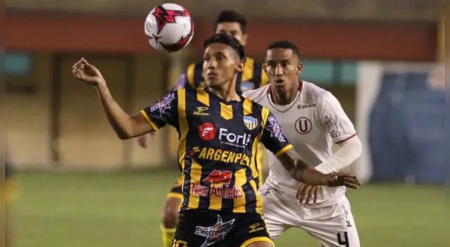 Christofer Gonzales, durante un Universitario vs Sport Rosario