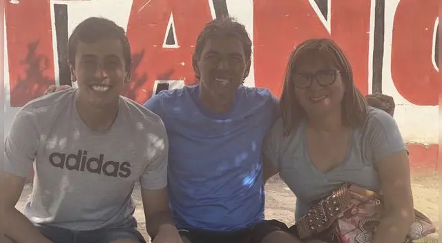 Juan Carlos Bazalar le ganó al cáncer y ahora apunta a la Copa Perú con Molinos El Pirata Juan Carlos Bazalar le ganó al cáncer y ahora apunta a la Copa Perú con Molinos El Pirata