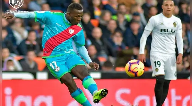EN VIVO| Con Advíncula desde el vamos, el Rayo Vallecano pierde 0-1 ante Valencia por la Liga Santander
