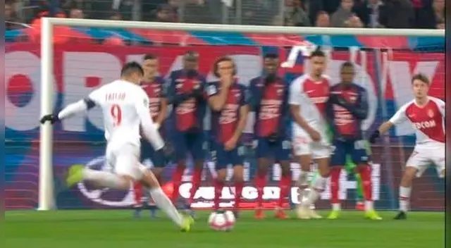El golazo de tiro libre de Radamel Falcao para el primer triunfo del Mónaco de Henry El golazo de tiro libre de Radamel Falcao para el primer triunfo del Mónaco de Henry