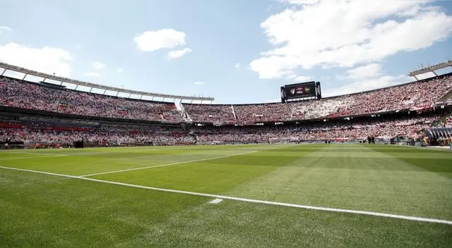 La final de la Copa Libertadores 2018 afronta un nuevo problema ante la decisión del Ministerio de Seguridad de la Ciudad de Buenos Aires. La final de la Copa Libertadores 2018 afronta un nuevo problema ante la decisión del Ministerio de Seguridad de la Ciudad de Buenos Aires.