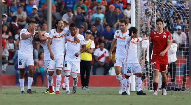 Los jugadores de Ayacucho FC celebran un gol ante Universitario. Los jugadores de Ayacucho FC celebran un gol ante Universitario.