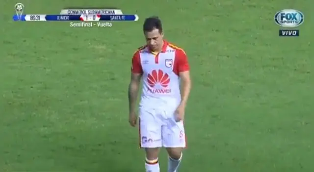 Diego Guastavino se fue expulsado en el Junior vs Santa Fe por Copa Sudamericana