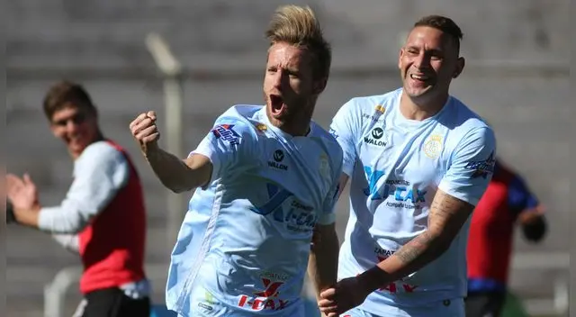 Danilo Carando celebra un gol con Real Garcilaso. Danilo Carando celebra un gol con Real Garcilaso.