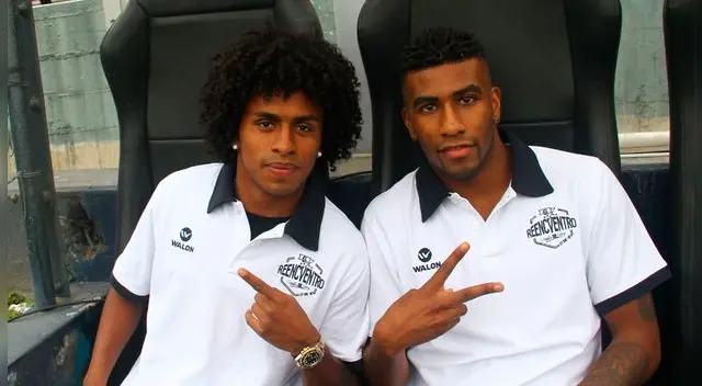 Alianza Lima vs Melgar: Yordy Reyna y Carlos Ascues saltaron y cantaron al ritmo del Comando Sur como dos hinchas más [VIDEO]