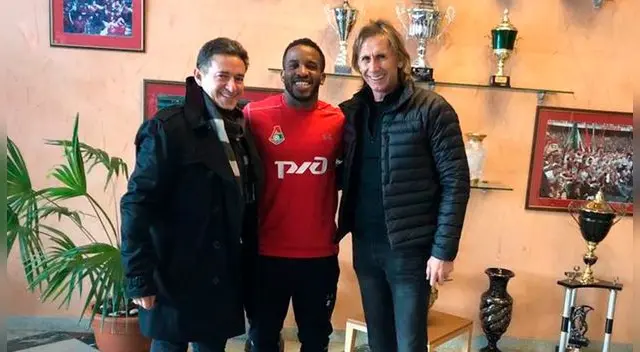 Jefferson Farfán muestra un buen nivel en el Lokomotiv. 