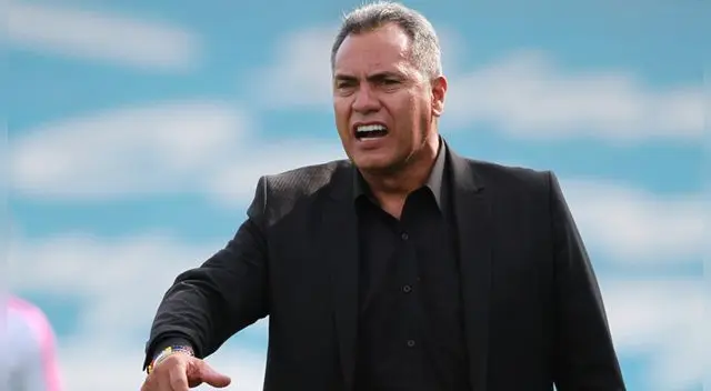 Alianza Lima vs Melgar: Hernán Torres reveló el motivo por el cuál los 'grones' igualaron el 3-0 | Semifinales | Torneo Descentralizado 2018. Alianza Lima vs Melgar: Hernán Torres reveló el motivo por el cuál los 'grones' igualaron el 3-0 | Semifinales | Torneo Descentralizado 2018.