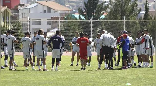 Cienciano: Roverano pide a directiva adelantar viaje a Lima Cienciano: Roverano pide a directiva adelantar viaje a Lima