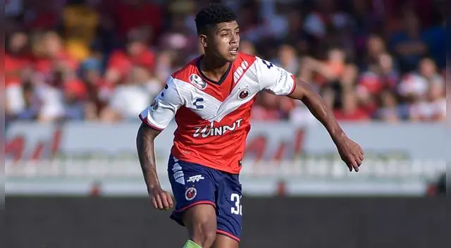 Selección Peruana | Tiburones Rojos de Veracruz develó el futuro del volante nacional Wilder Cartagena | FOTO | TWITTER