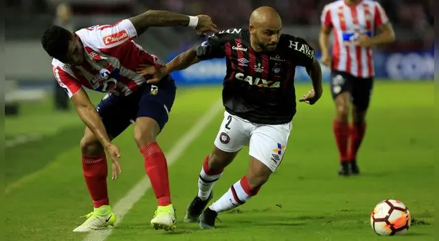Junior empató con Atlético Paranaense en la primera final de la Copa Sudamericana.