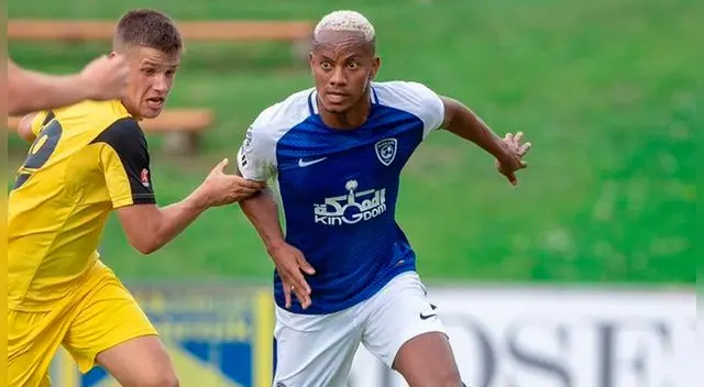 Al Hilal vs Al Nassr: André Carrillo asiste a Bafetimbi Gomis para el 1-0 del Al Hilal [VIDEO]