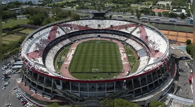 Editorial de Medio Español:  “Les vamos a seguir robando el fútbol y hasta sus almas”