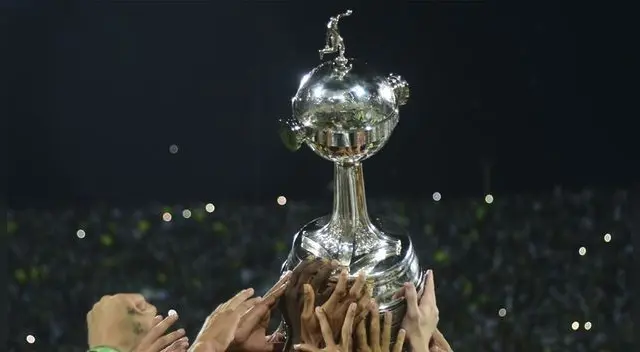 River Plate vs Boca Juniors: La Copa Libertadores llegó al Santiago Bernabéu | Video. River Plate vs Boca Juniors: La Copa Libertadores llegó al Santiago Bernabéu | Video.