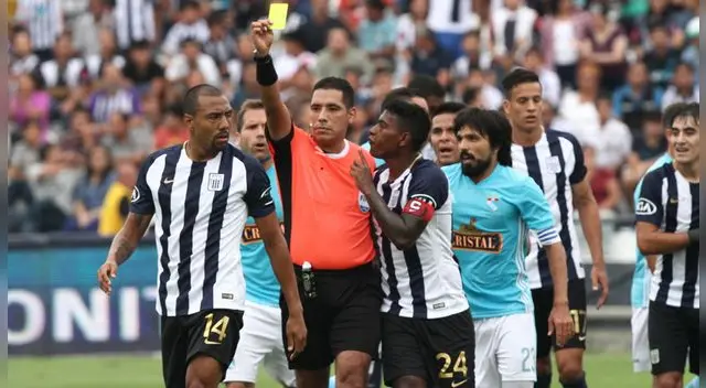 Alianza Lima vs Sporting Cristal EN VIVO: Diego Haro será el árbitro de la primera final del Torneo Descentralizado 2018 Alianza Lima vs Sporting Cristal EN VIVO: Diego Haro será el árbitro de la primera final del Torneo Descentralizado 2018
