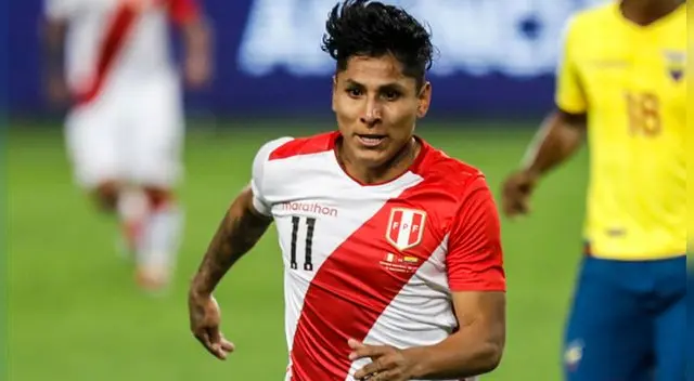 Raúl Ruidíaz decidió cambiarse de peinado antes de fin de año y no pasó desapercibido entre sus seguidores. Raúl Ruidíaz decidió cambiarse de peinado antes de fin de año y no pasó desapercibido entre sus seguidores.