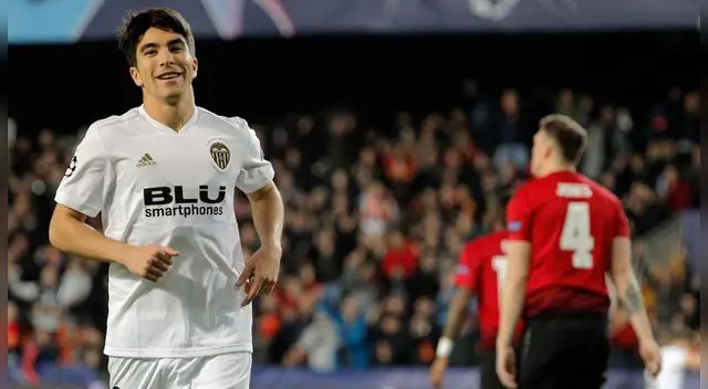 Valencia venció 2-1 al Manchester United por la Champions League Valencia venció 2-1 al Manchester United por la Champions League