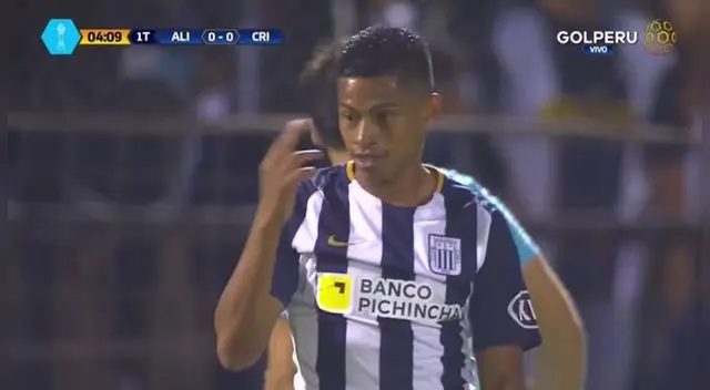 Alianza vs Cristal: Kevin Quevedo estuvo cerca del 1-0 tras error de Álvarez.