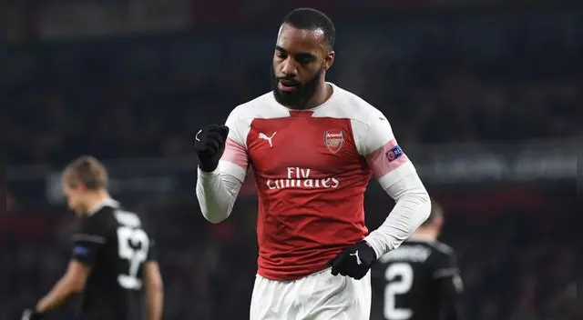 Arsenal venció 1-0 al Qarabag y clasificó a los dieciseisavos de final de la Europa League
