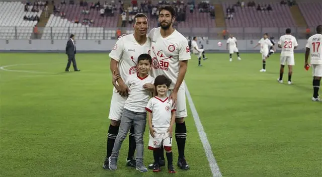 Universitario: La fiesta del 'Día del Hincha Crema'