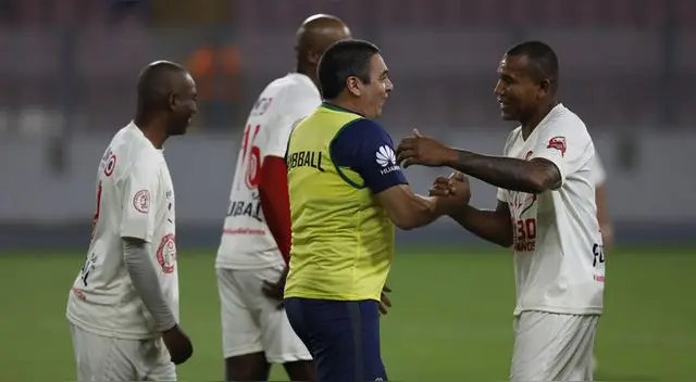 Universitario: La fiesta del 'Día del Hincha Crema'